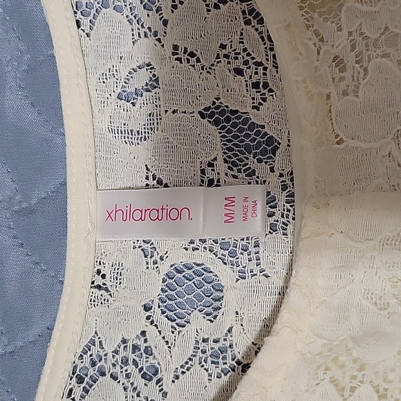 Medium dress - Picture 4 of 5